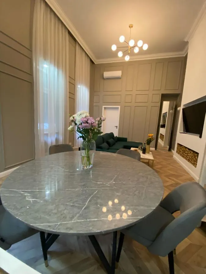 Luxury Exclusive 3 Bedroom Downtown Apartment Budapest