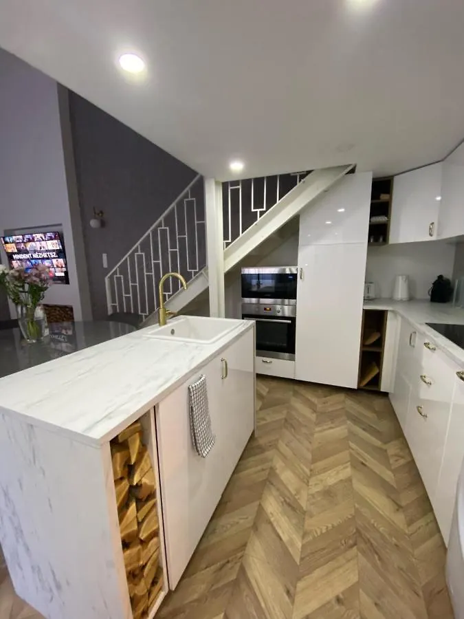 Luxury Exclusive 3 Bedroom Downtown Apartment Budapest Ungern